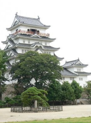 ���R��V��